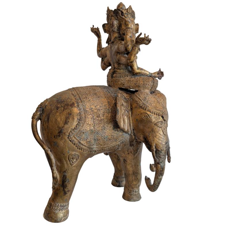 Trimukha Mahārakta Gaṇeśa on Airavata – Ormolu Newar bronze, Nepal – lot 155