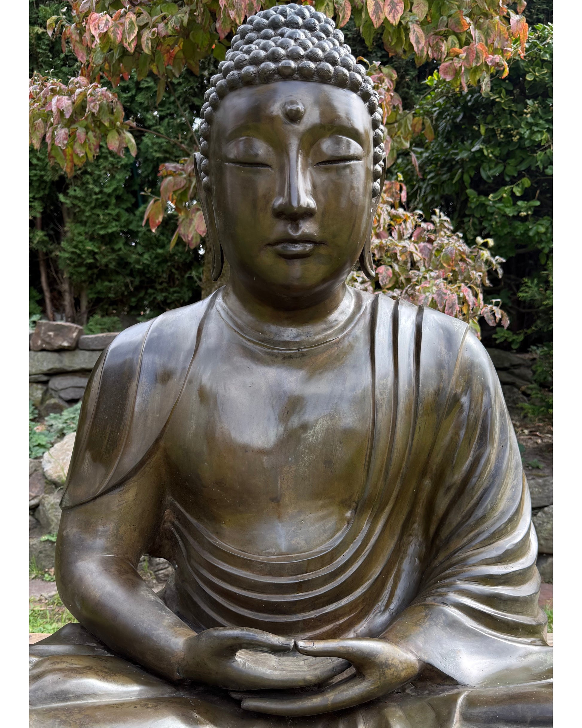 Japanse Amida Amitabha Boeddha uitgevoerd in zwaar gegoten brons