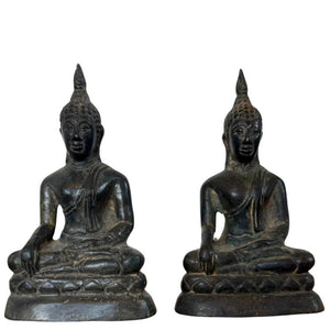 Paire de Bouddhas thaïlandais en bronze anciens – style Rattanakosin – vers 1900 – avec noyau de fonte