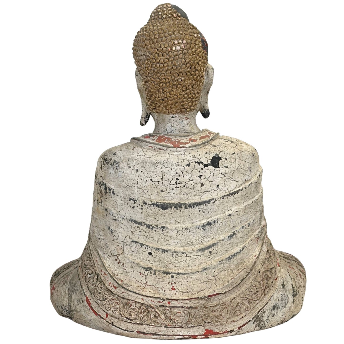 Dos du Bouddha ancien en bois avec sa couche de gesso à la craie d'origine, altérée et craquelée.