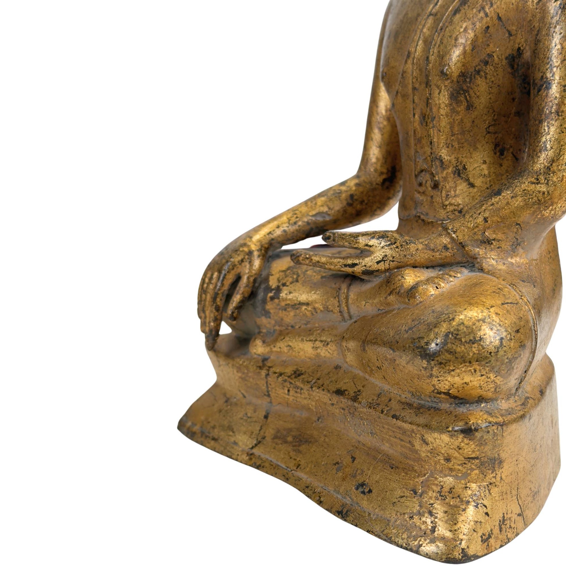 Antique Thai bronze statue with flaming rasmi spire for transcendental wisdom