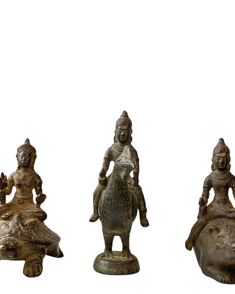 Ensemble de statues antiques en bronze du sud de l'Inde - Vishnu Kurma, Murugan et Ganesha - vers 1900