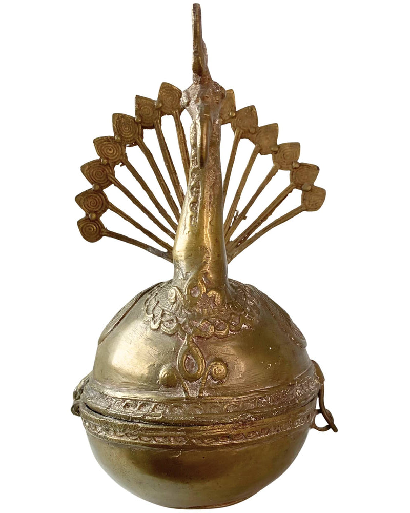 Boîte à noix de bétel en laiton, décor paon et pandan, datant du XIXe siècle (Inde) – 1,6 kg