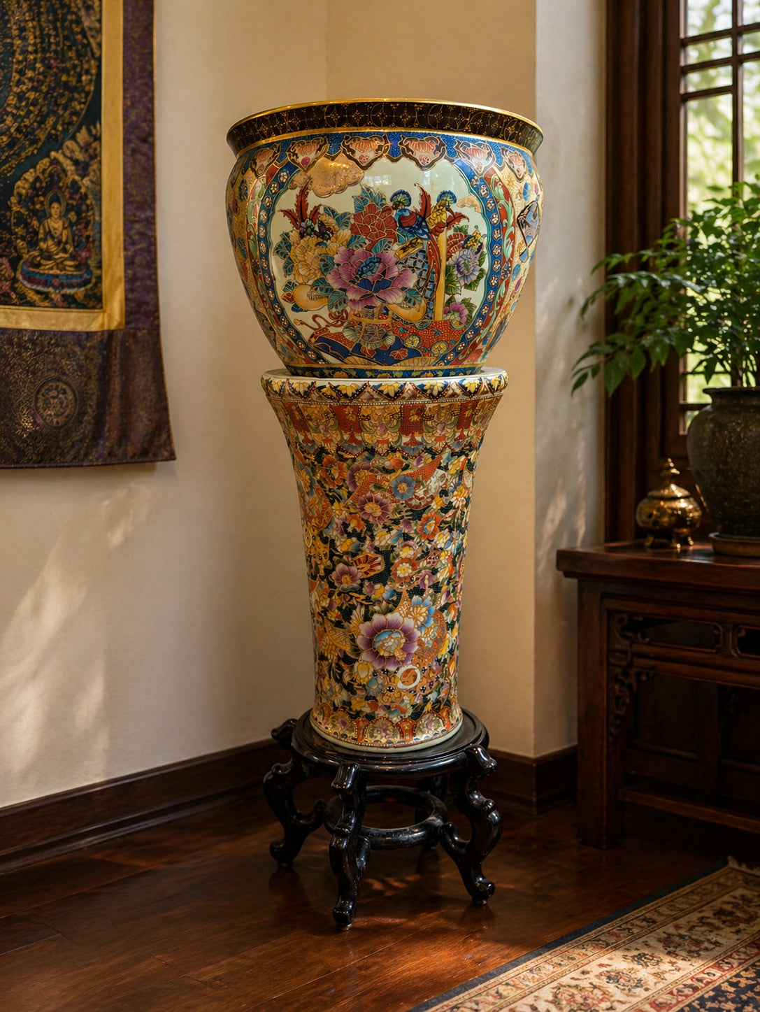 Front view of a 90.5 cm high Japanese Satsuma jardinière on a column, ca. 1900.