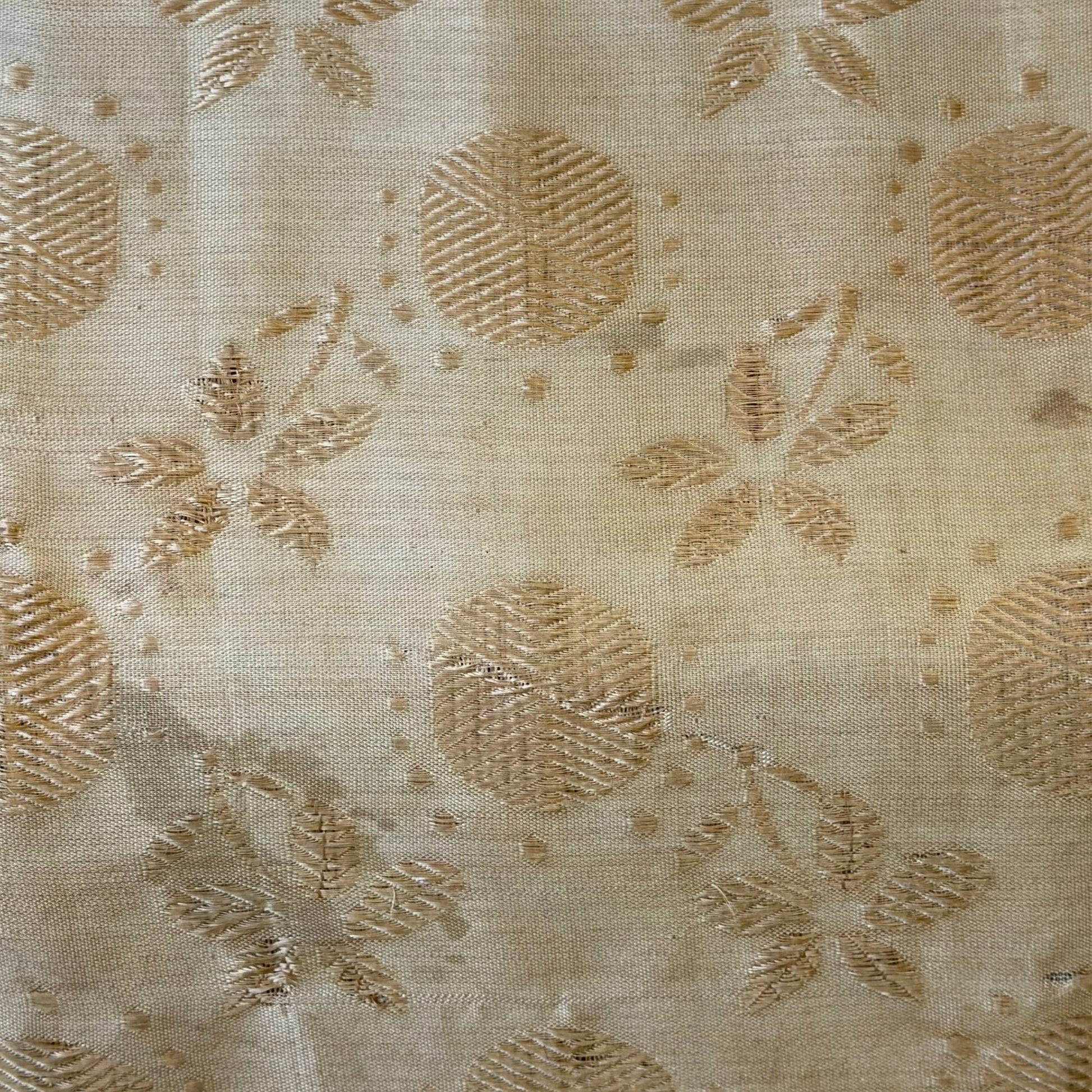 Back of the antique thangka with original red fabric lining and gold-colored silk brocade