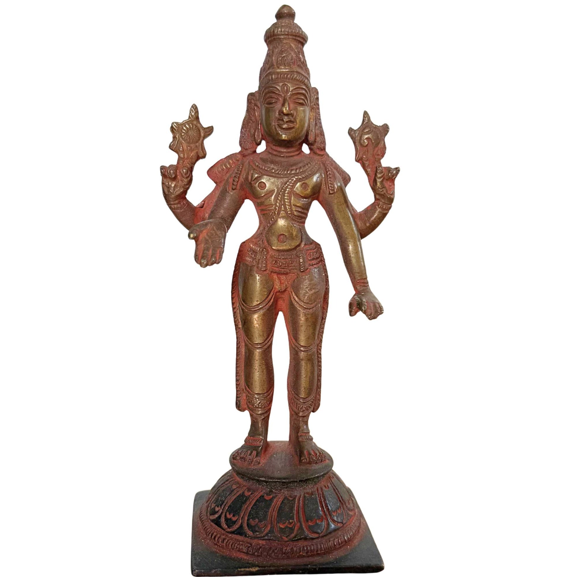 Antique bronze Vishnu statue from South India as a symbol of protection and harmony