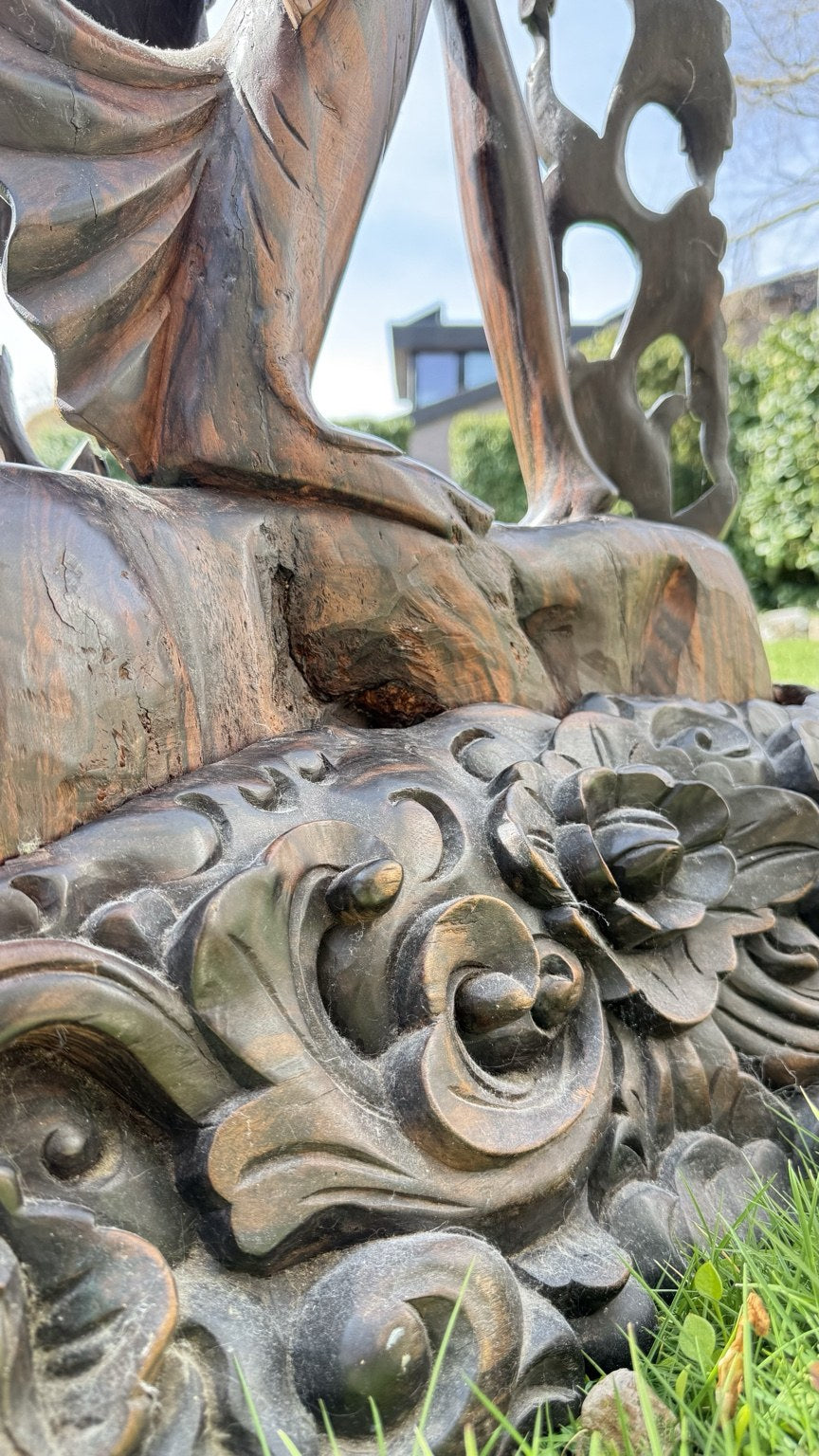 Monumental Balinese Coromandel Statue – 137 cm – Pita Maha Style