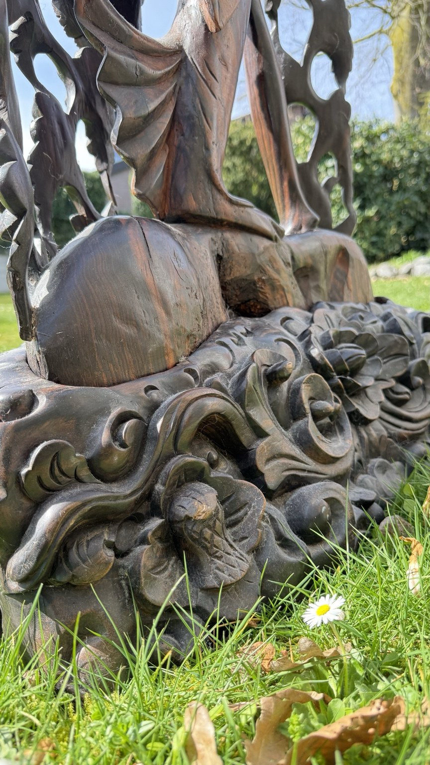 Monumental Balinese Coromandel Statue – 137 cm – Pita Maha Style