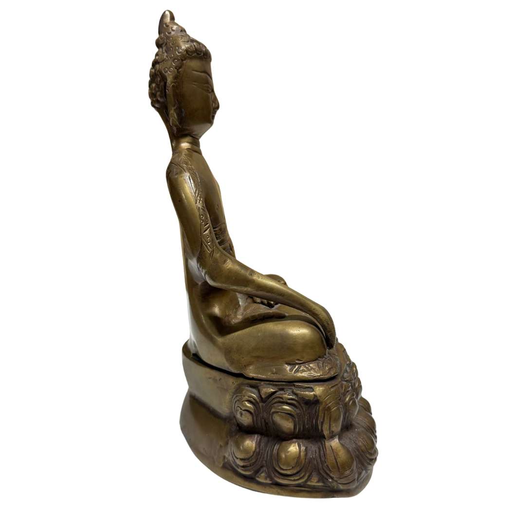 Buddha statue from China with Tibetan Buddhist influence, traditional hollow cast bronze