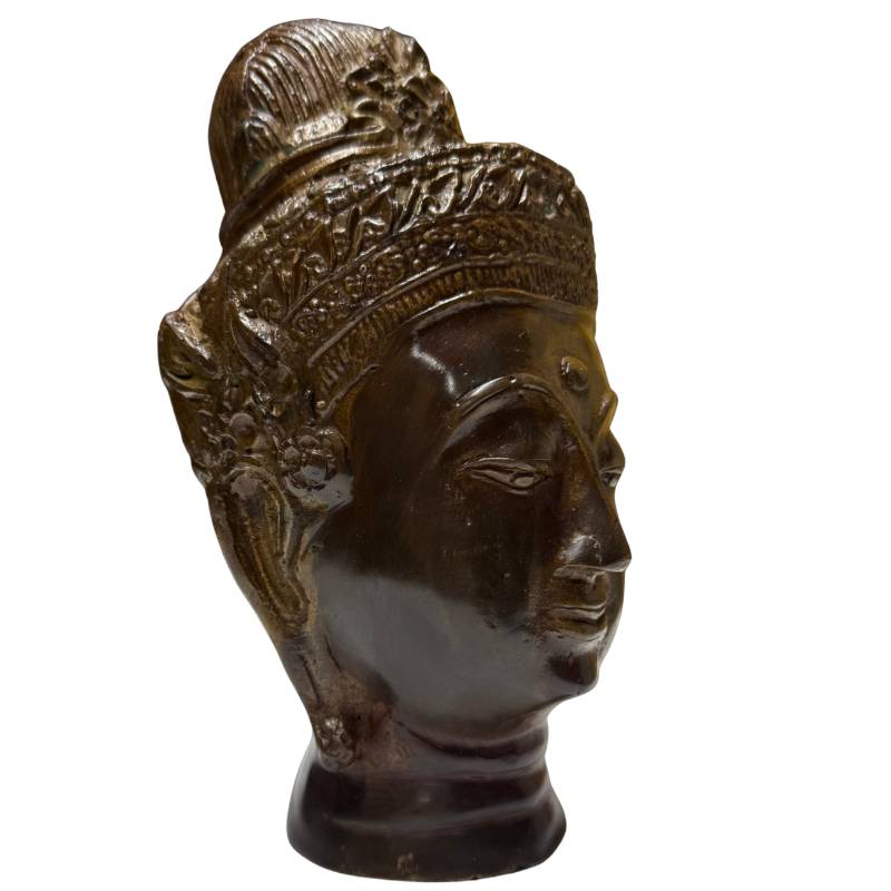 Bronze Buddha head for meditation, mindfulness, and a peaceful atmosphere in the home
