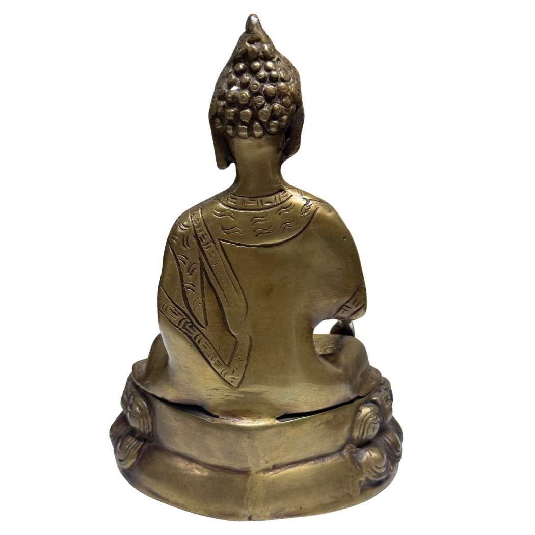 Bronze Buddha with clear urna and ushnisha, characteristic of Sino-Tibetan iconography