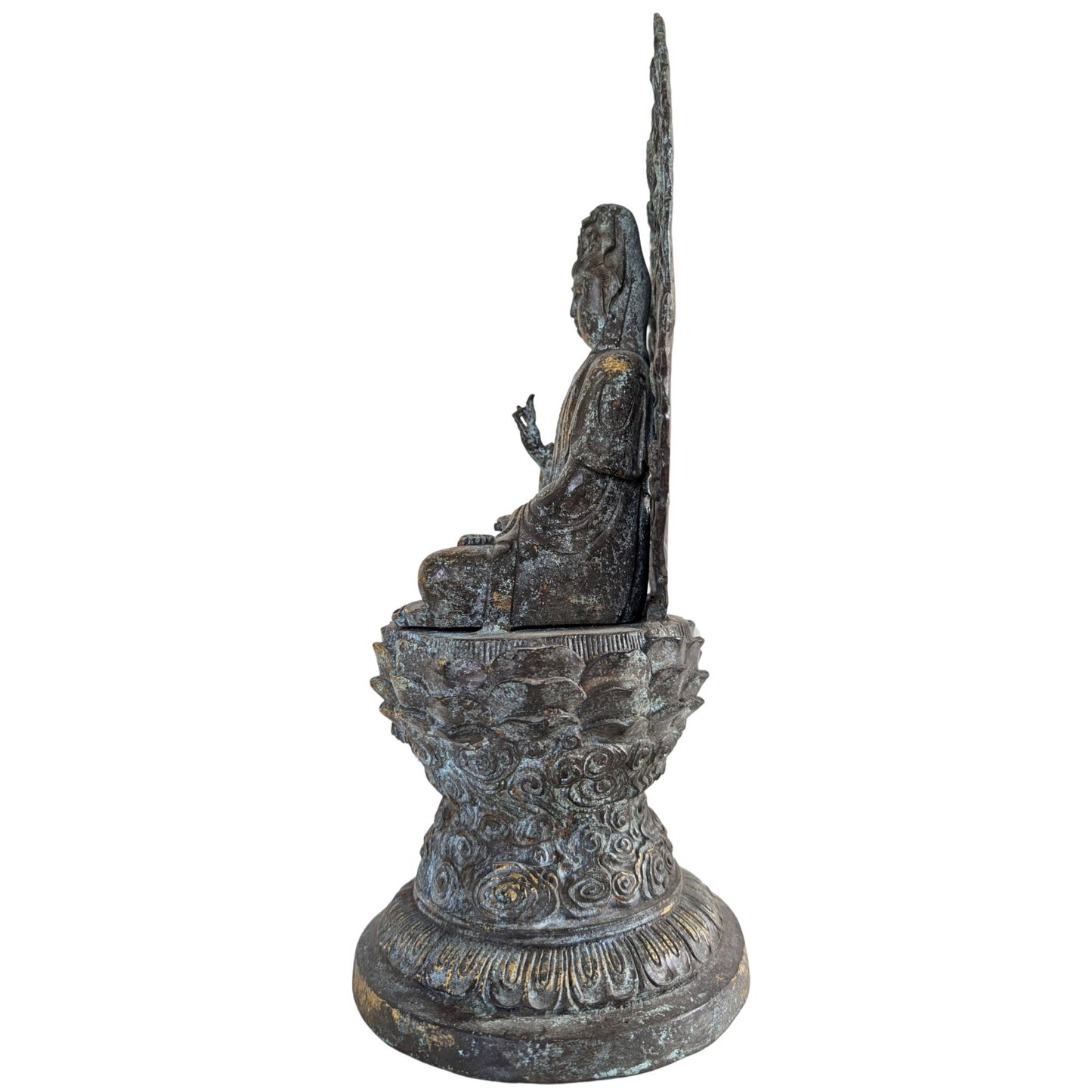 Detail of the flame-shaped aura mandorla that symbolizes the divine status of the Bodhisattva.