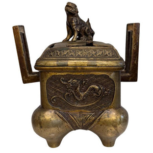 Brûle-encens en bronze orné d'un dragon et d'un chien de Fô – XIXe siècle – lot 107