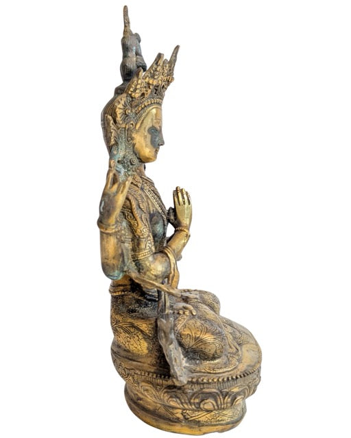 Chenrezig statue 32cm for spiritual decoration and meditation