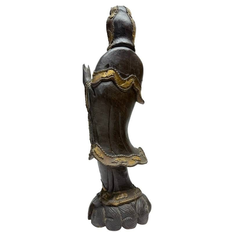Chinese Guanyin in wood from the late Qing period