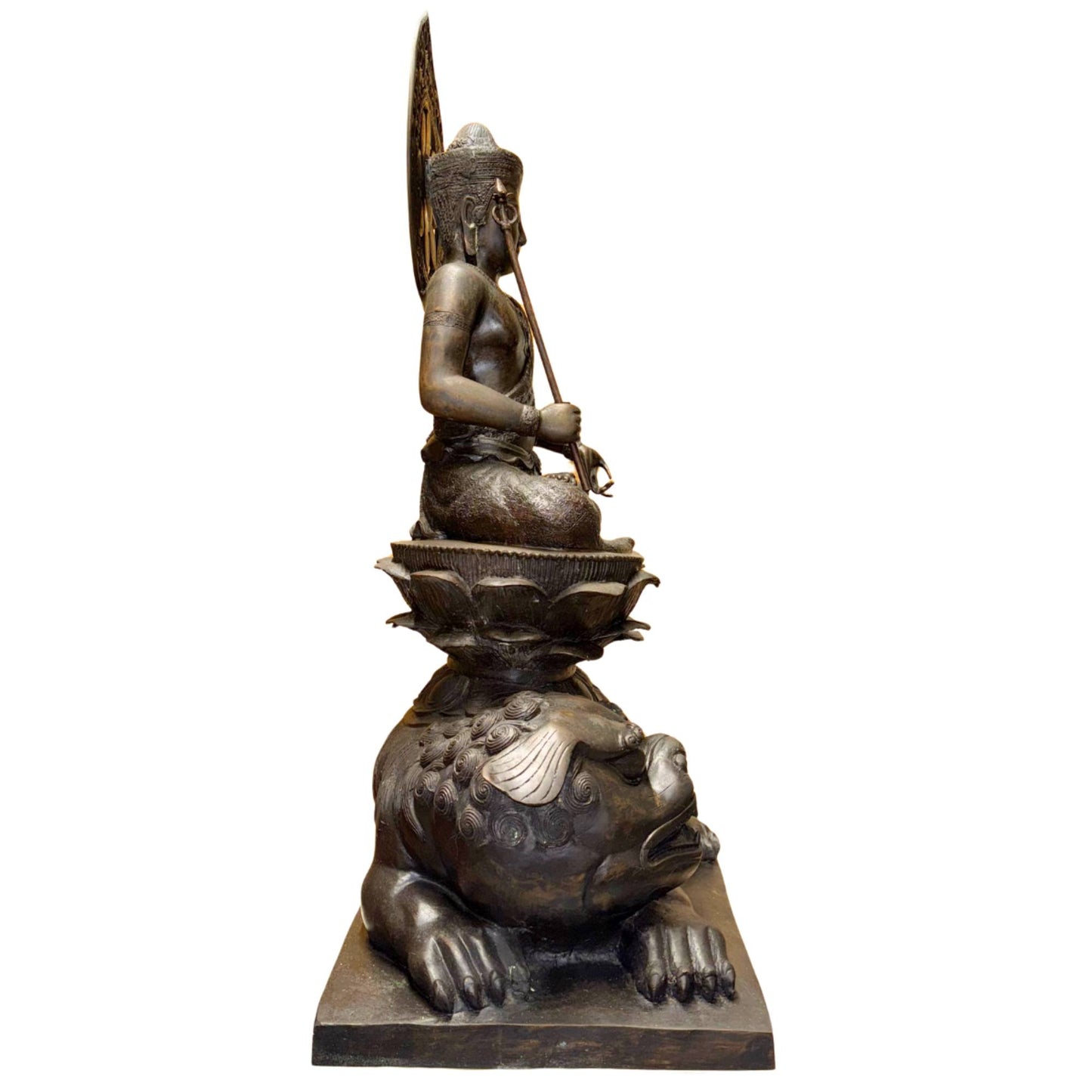 Chinese Wenshu Pusa statue in Late Qing/Early Republic style with a monumental presence