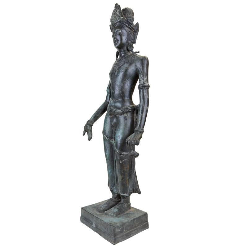 Decorative bronze statue, Asian sculpture with patina