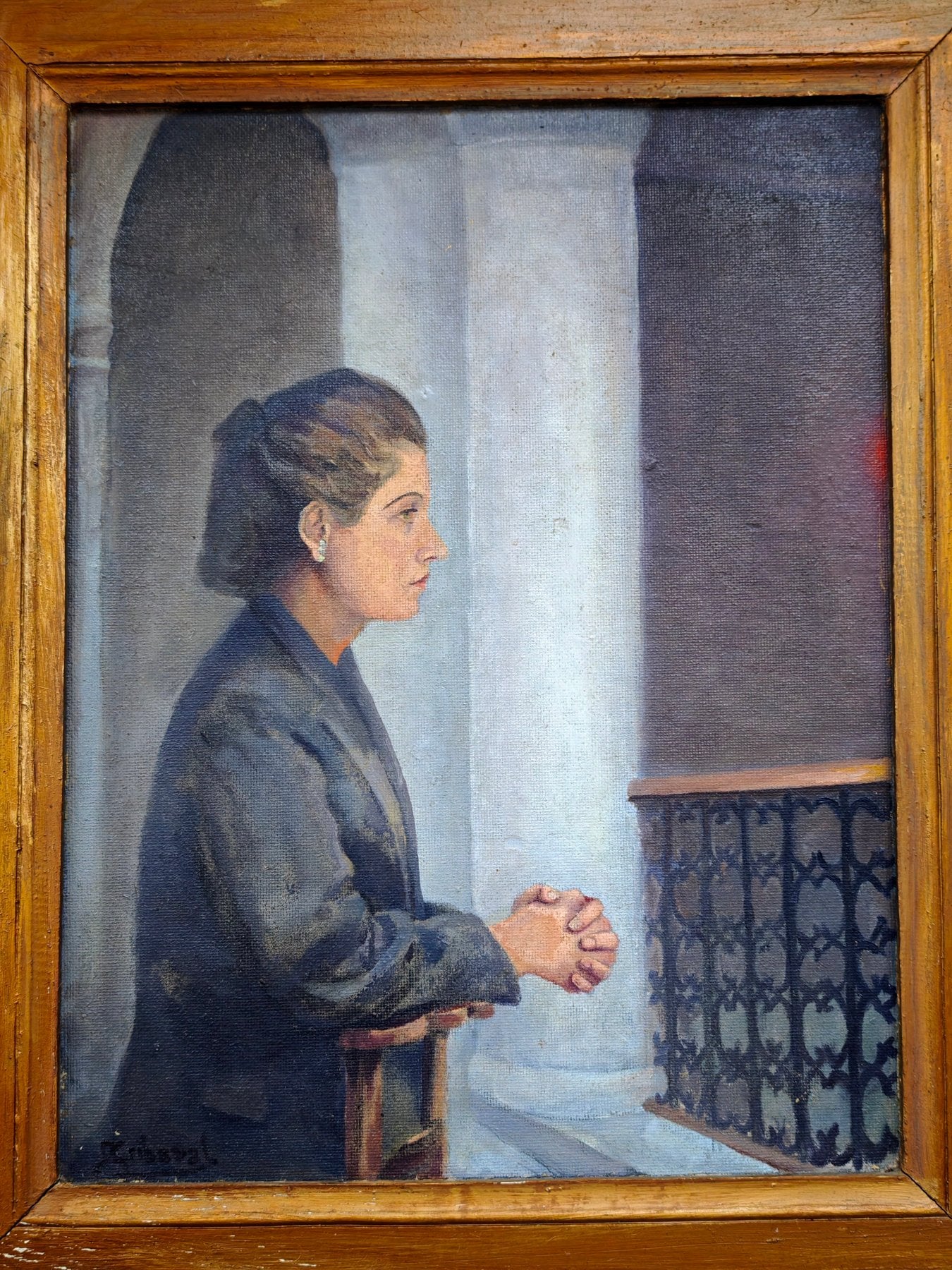 Woman profile painting with columns and interior background