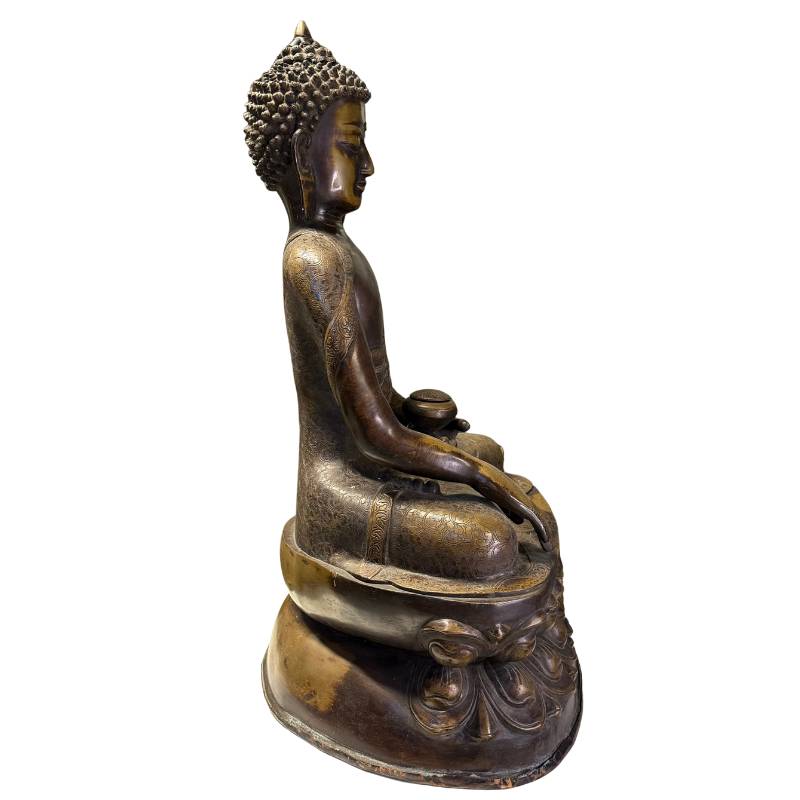 Monumental Buddha temple, 59cm high, Newari craftsmanship, Kathmandu Valley.