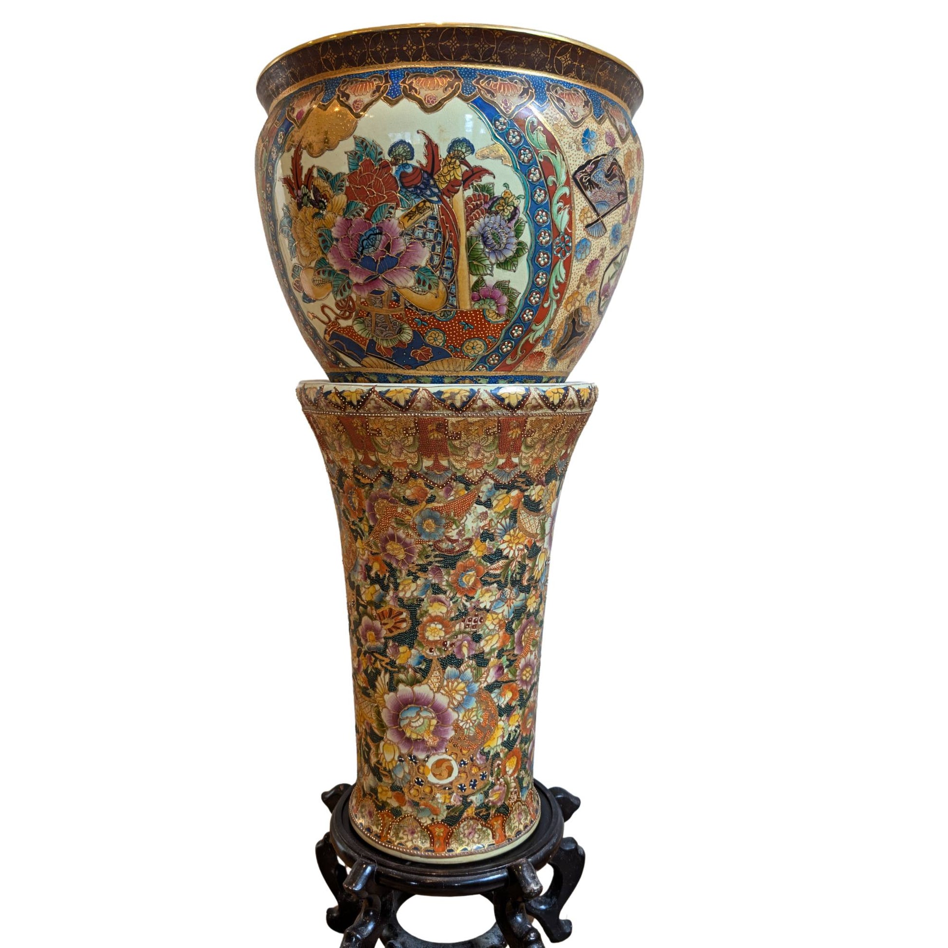 Impressive large porcelain vase including pedestal from the Meiji period.