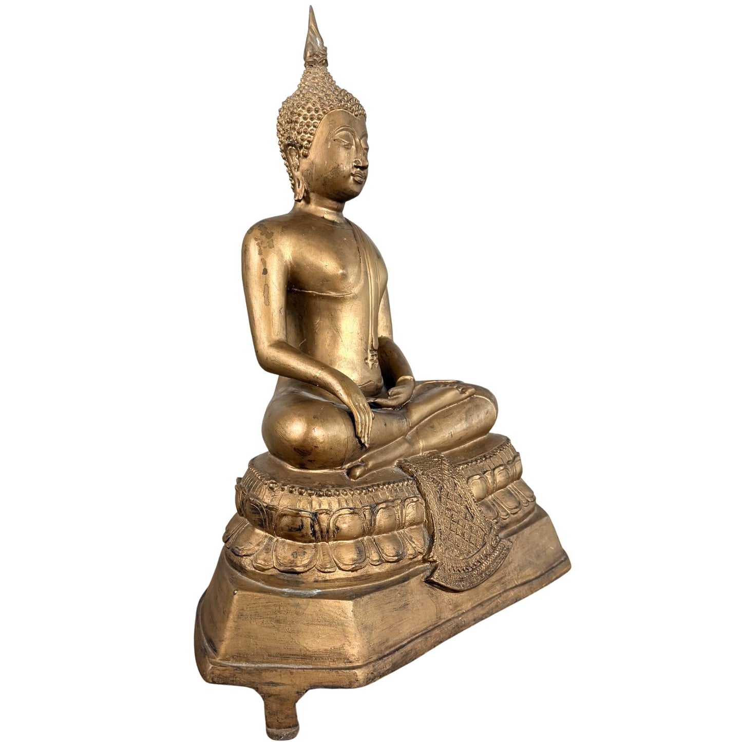 Large Thai Buddha of gilded bronze with a serene, meditative appearance