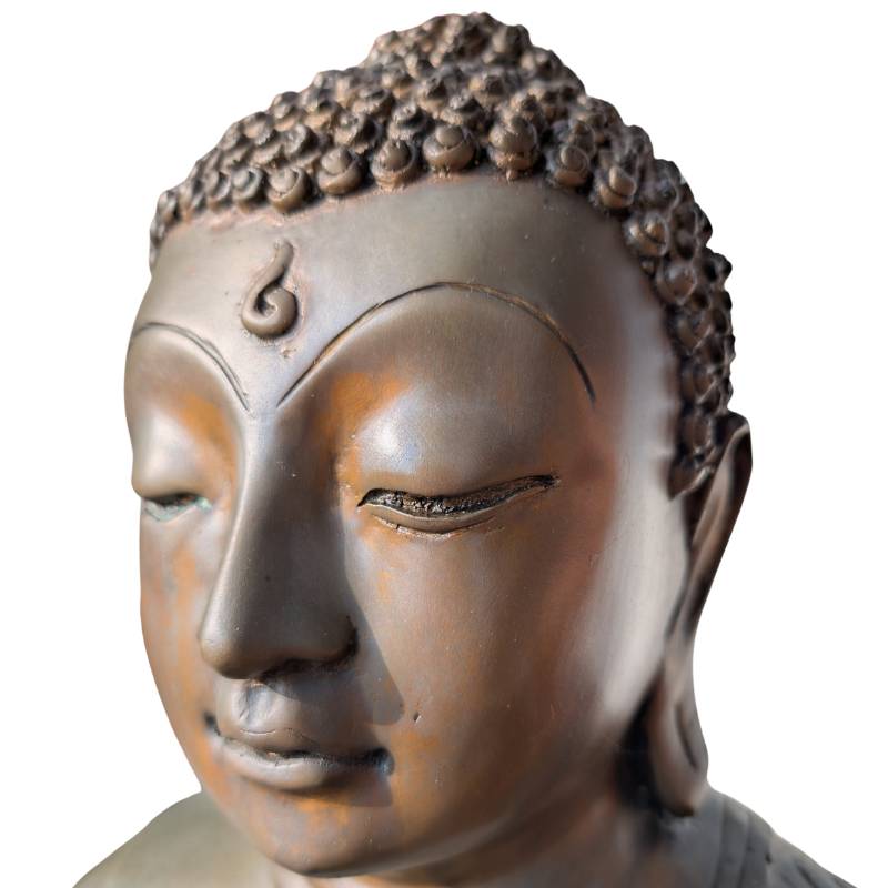 Large fire-gilded Buddha in bronze according to Theravada tradition