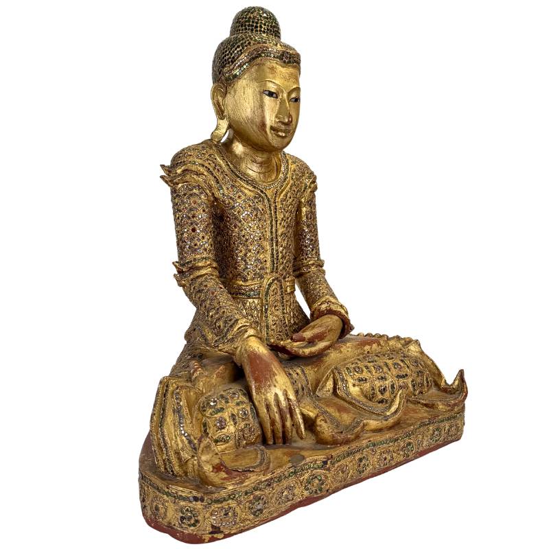 Hand-carved Buddha Myanmar gilded with glass inlay, traditional technique