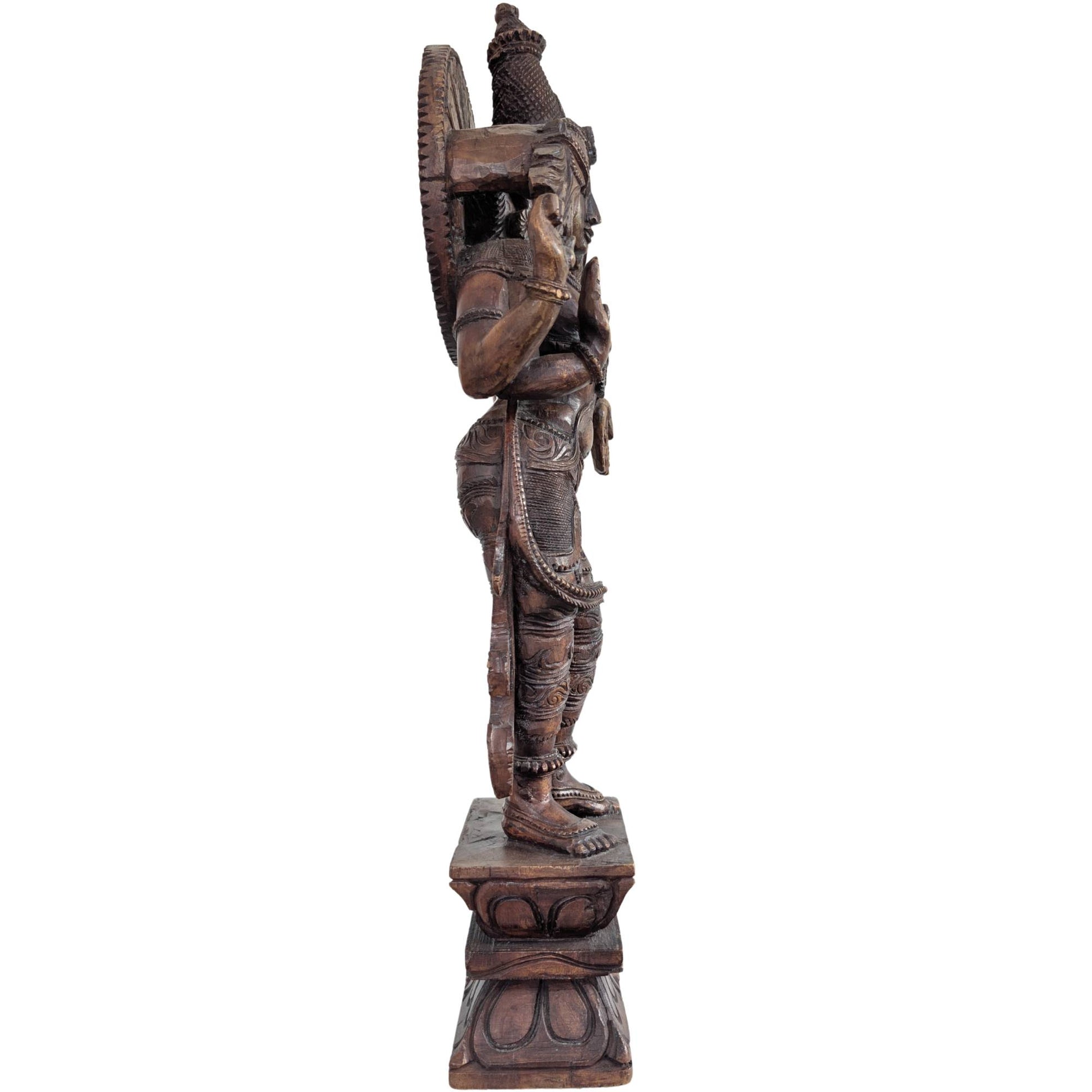 Refined Indian wood carving, 62 cm high, Lord Vishnu.