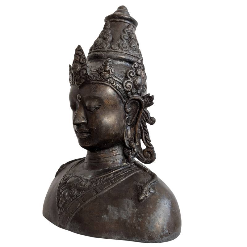 Pre-industrial cast Vishnu bust in bronze, Khmer region