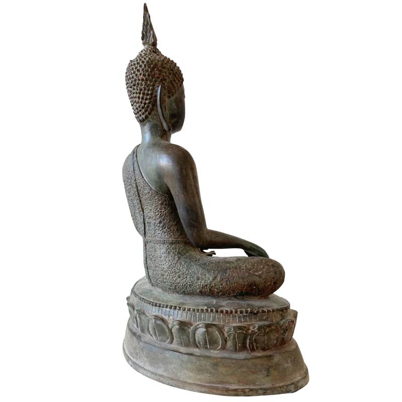 Classic Thai Buddha statue in bronze