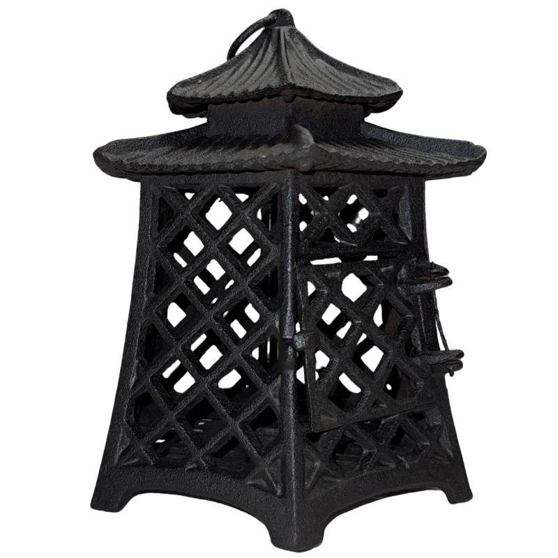 Massive cast iron lantern of 3.8 kg from Asia