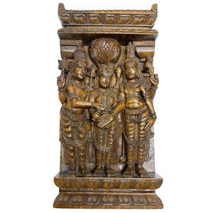 Relief en bois de Meenakshi et Shiva, décoration murale – Madurai, lot 449