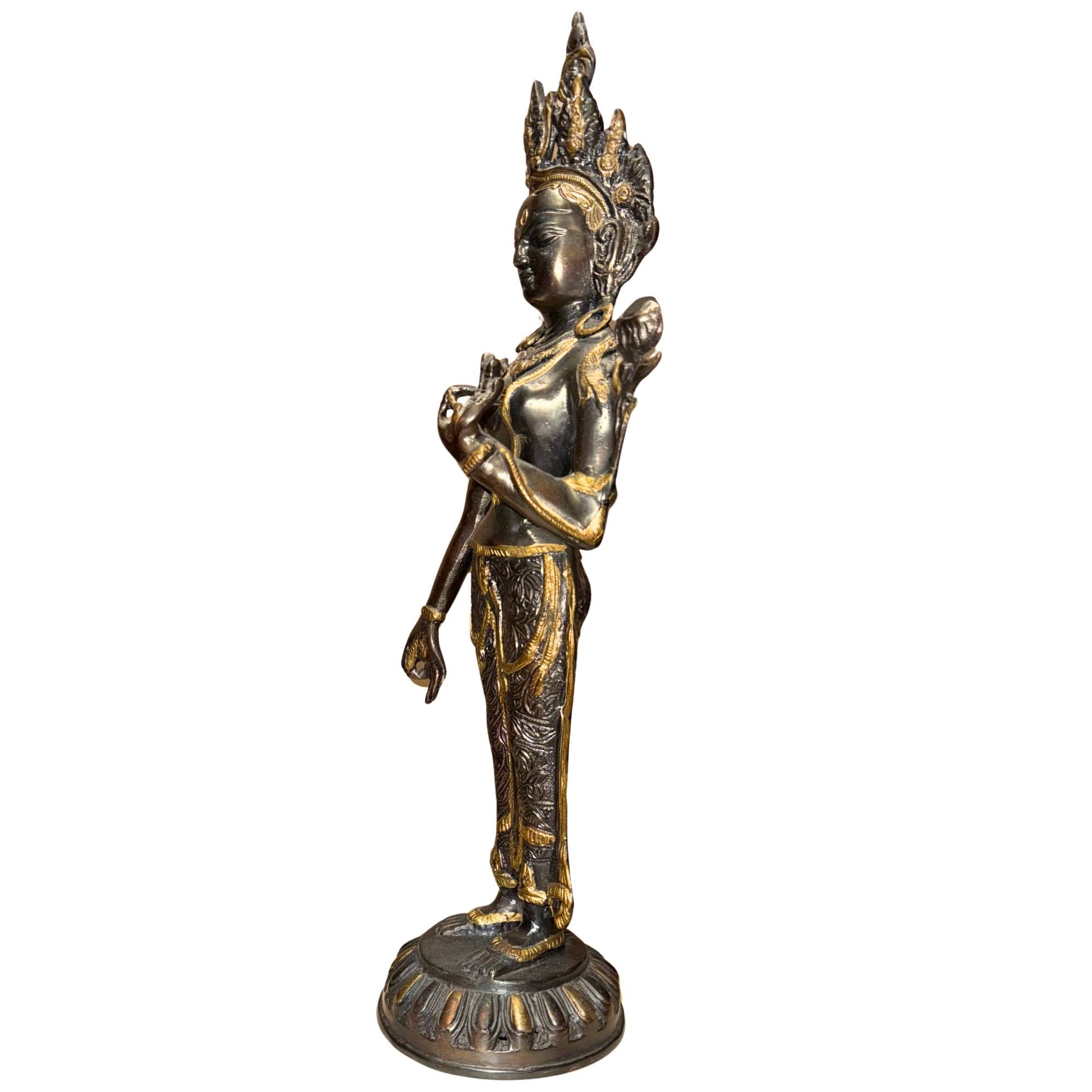 Nepalese Tibetan Tara with lotus buds on the shoulders and ritual significance