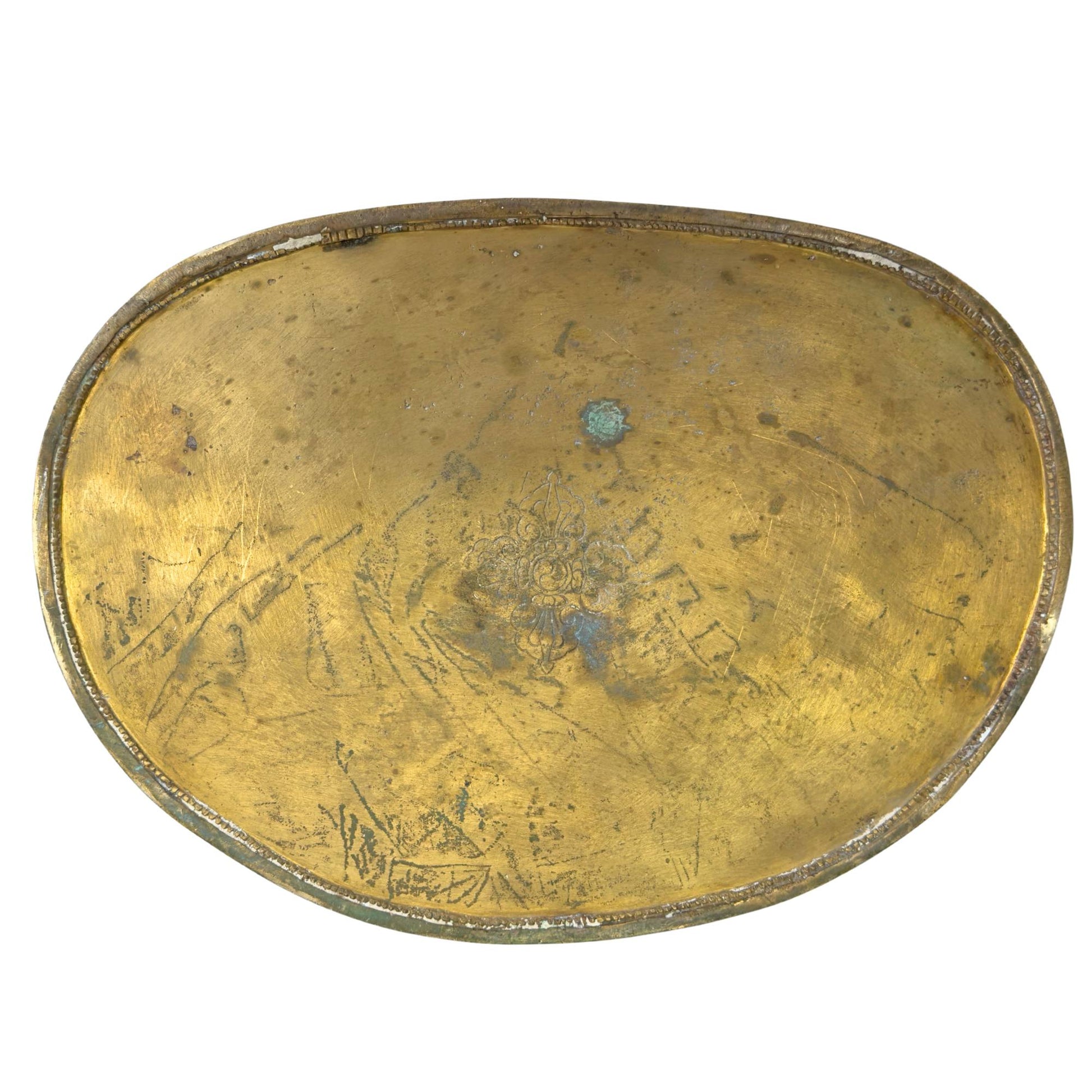 Original base plate of an antique Newar Bhaisajyaguru in silver-plated bronze with engraved double vajra (vishvavajra), natural wear, old signs of use, and authentic patina.