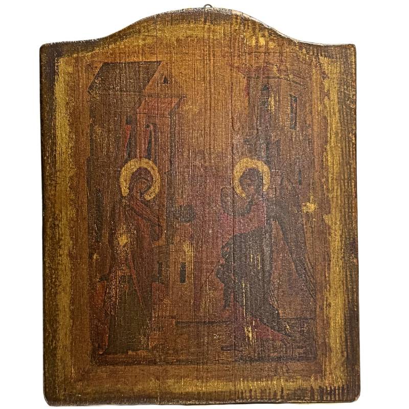 Orthodox icon of the Annunciation with Mary and the Archangel Gabriel, egg tempera and gold leaf on wooden panel.