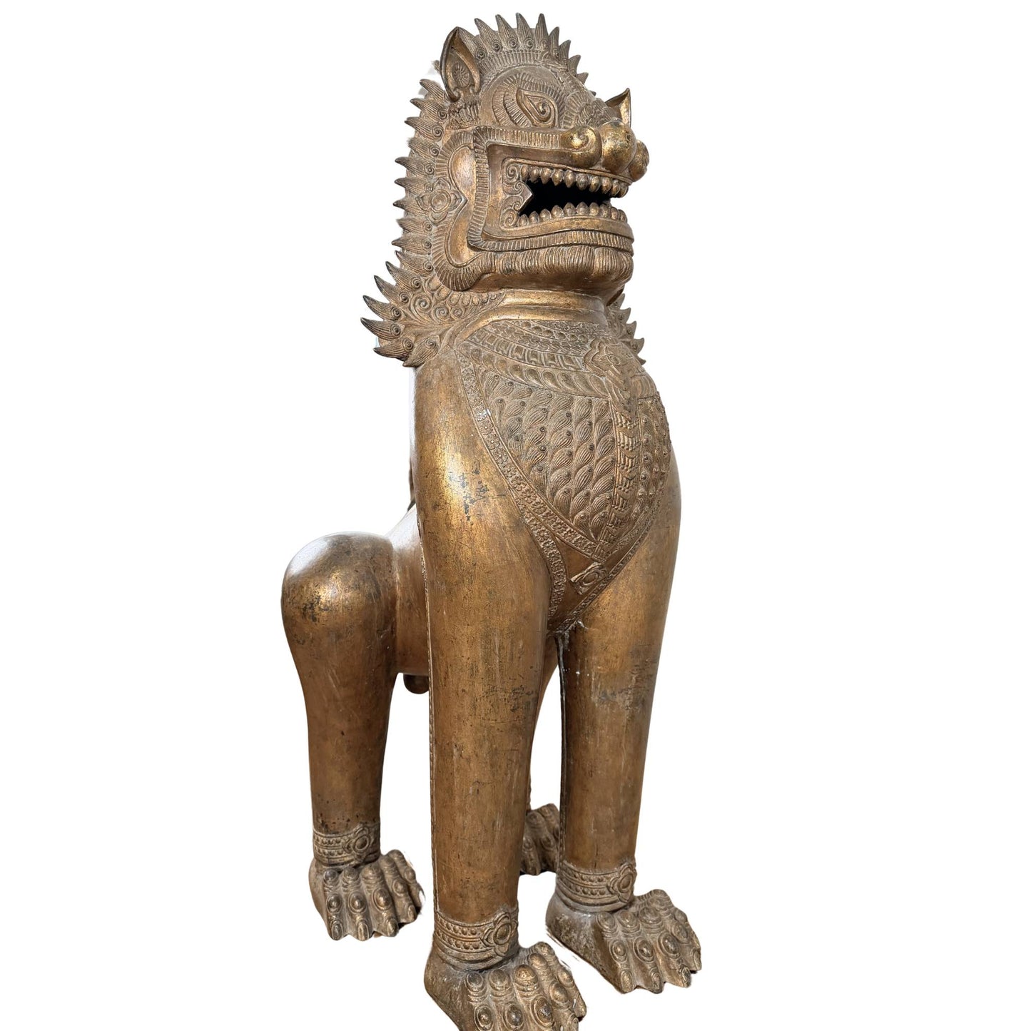 Siamese guardian lion with antique gilding, monumental Buddhist guardian statue from Thailand