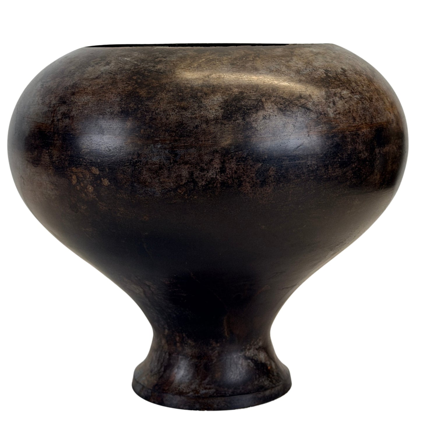 Bronze vessel A without its cover, showing the rounded body and raised foot