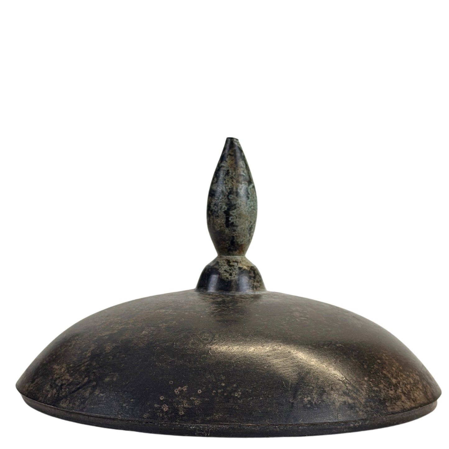 Detail of the lotus bud-form finial and patina on the cover of vessel B