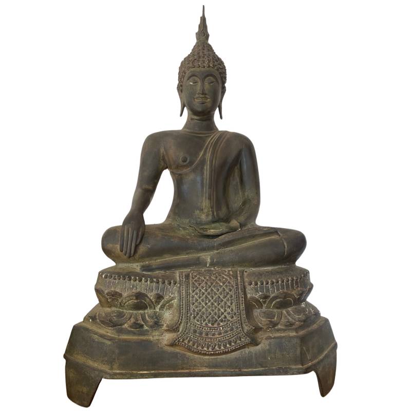Antique Thai seated Buddha statue in bronze with old patina