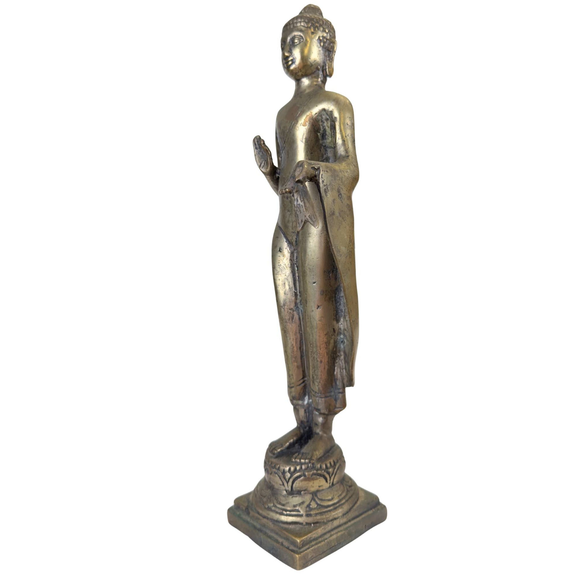 Bronze temple statue from Thailand for strengthening courage and inner power.