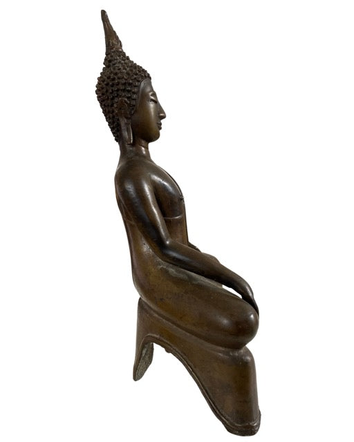 Authentic Thai bronze Buddha with patina in Bhumisparsha pose