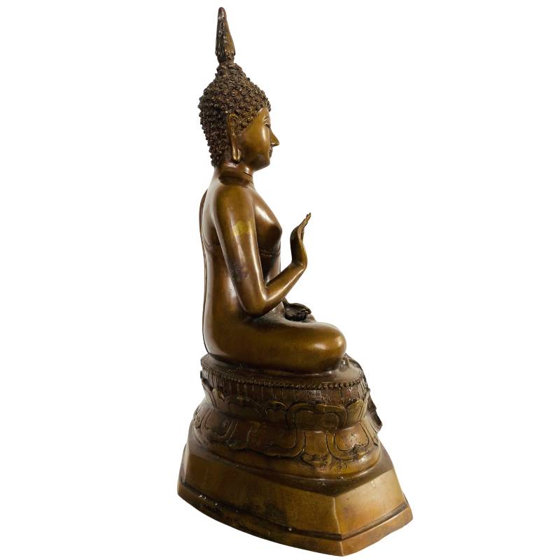 Seated Thai bronze Buddha with classic form