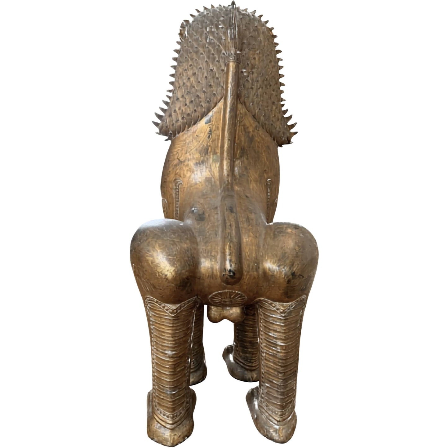 Thai Singha temple guardian made of high-quality bronze, richly gilded Buddhist statue with a monumental appearance