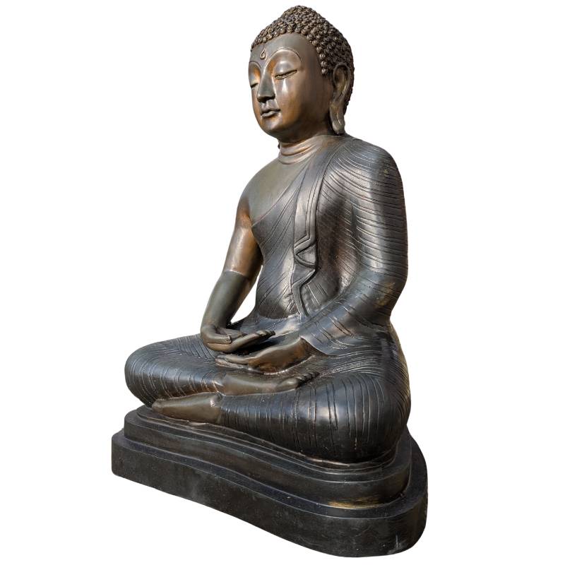 Theravada Buddha in bronze from the 17th–18th century