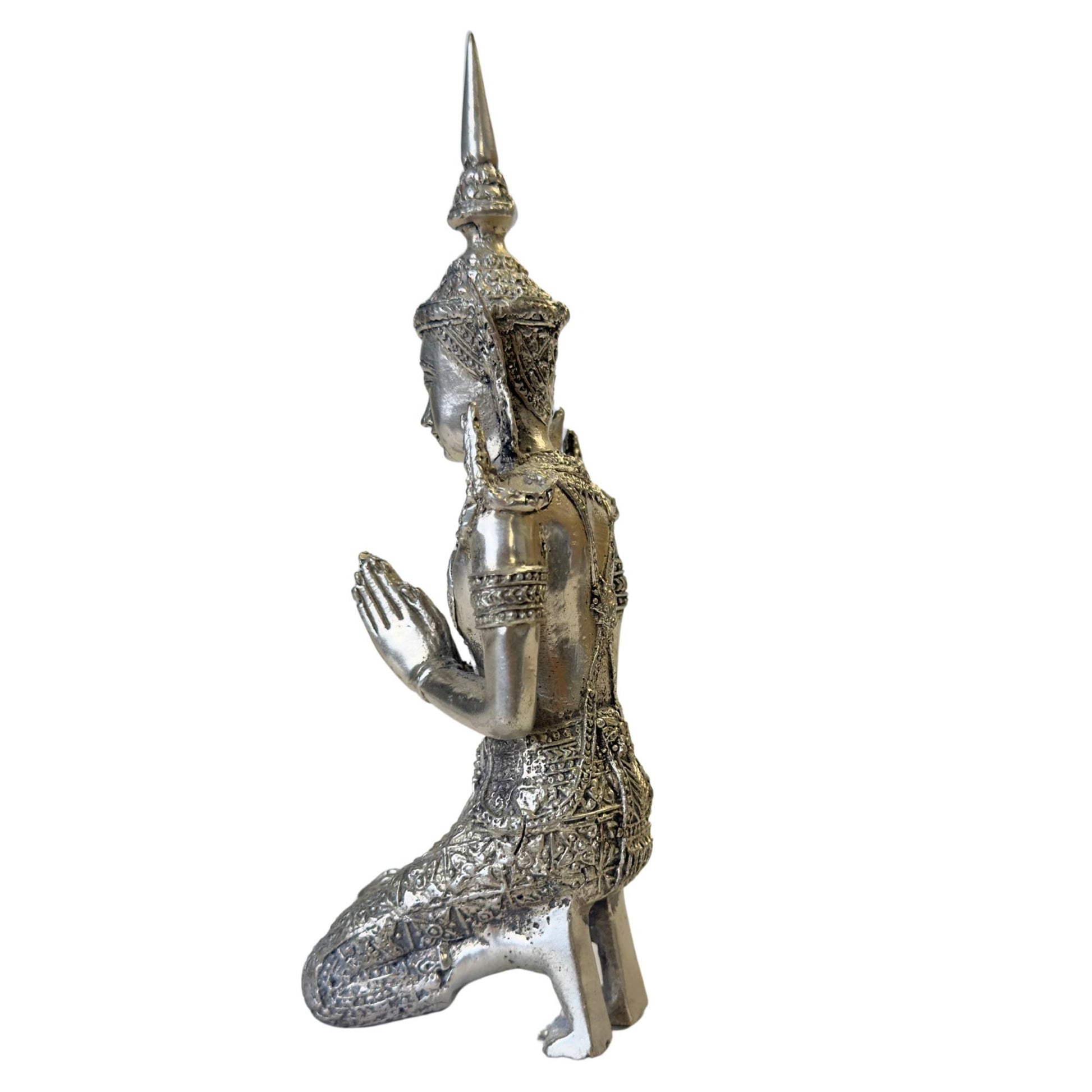 Pair of hand-finished Thai angels, 18 cm and 17 cm.