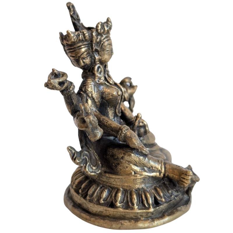 Multi-armed Buddhist statue of Ushnishavijaya