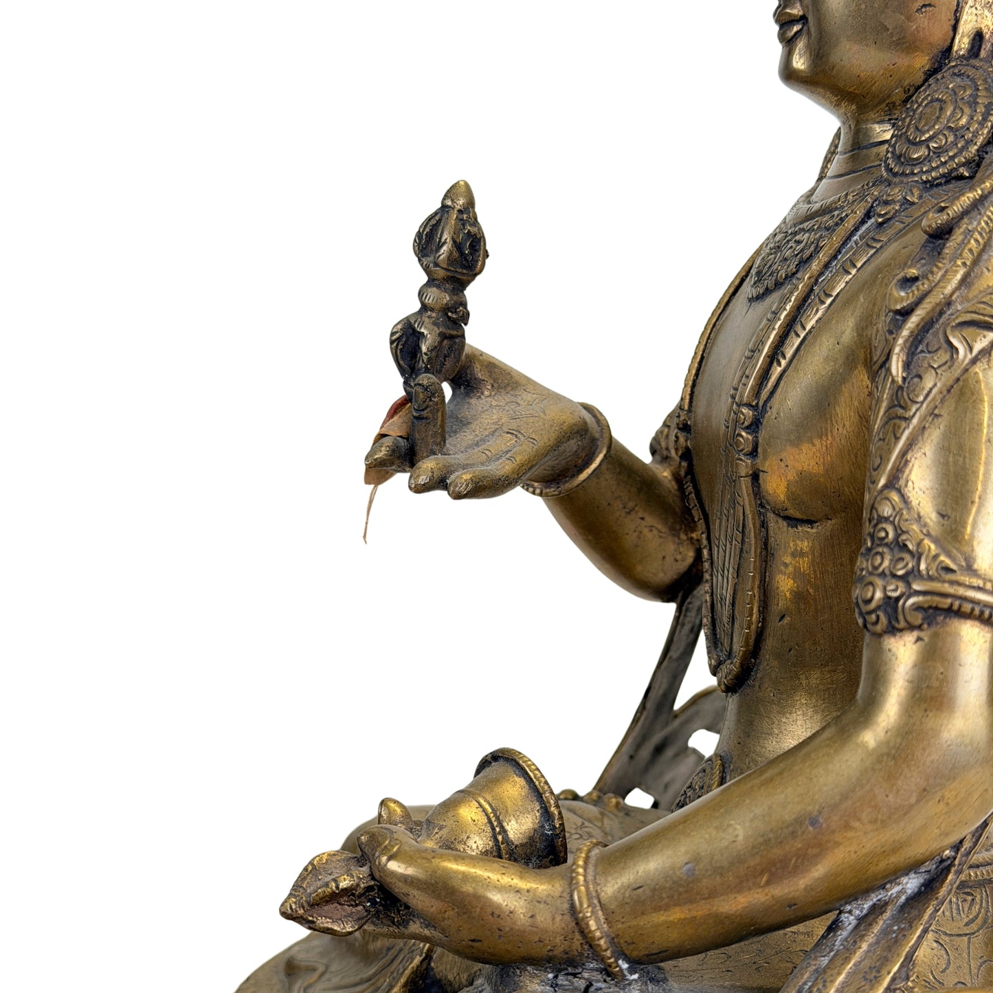 Vajrasattva avec les deux attributs rituels, le vajra et le ghanta, en bronze historiquement doré au feu