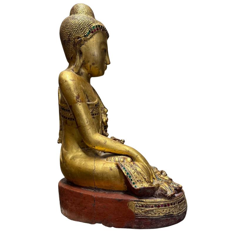 Gilded wooden Buddha statue from Myanmar with an old lacquer finish and a warm temple appearance