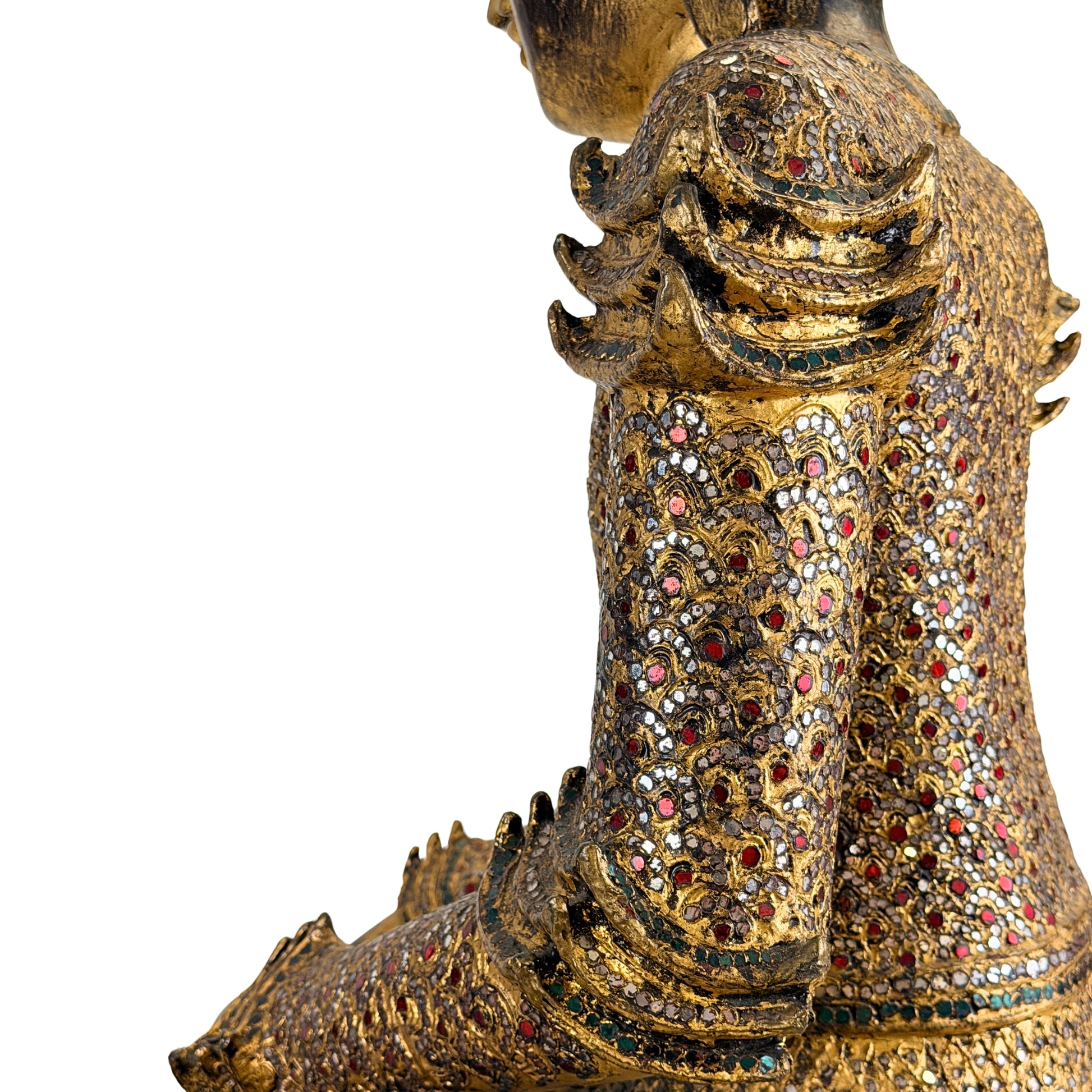 Vergulde Birmese Boeddha met authentieke ouderdomssporen