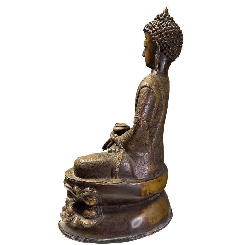 Rare golden Buddha sculpture, gilded copper, hand-chased masterpiece.